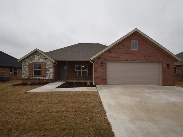 1005 Maple View St, Tontitown, AR 72762