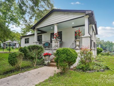 301 E Lee Ave, Bessemer City, NC, 28016