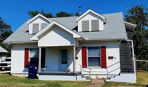 218 W Pulaski St Photo 1