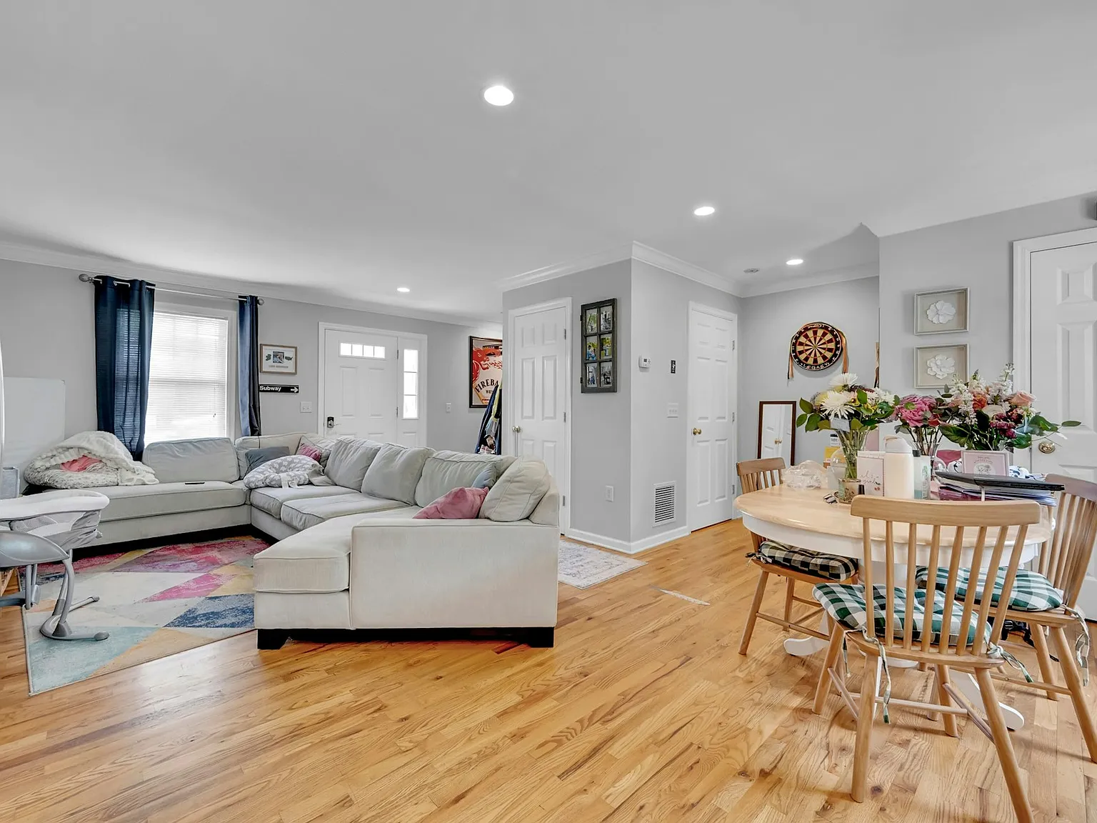 3 bed, 1.5 bath, 1200 sqft, $3,600 — Photo 4