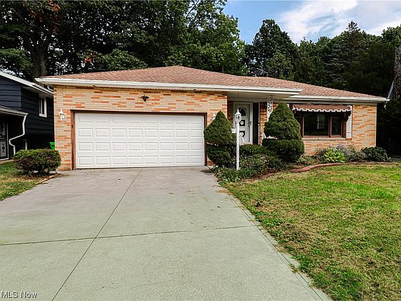 2nd image of 971 Carlone Pl