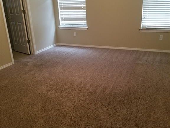 5th image of 1106 Sunrise Cir