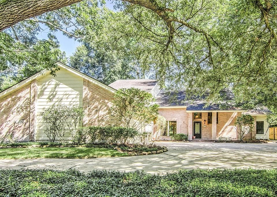 1st image of 2303 Pine Bend Dr