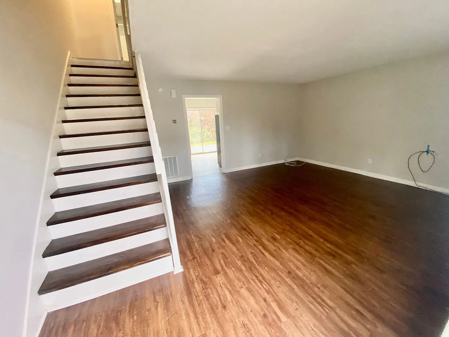 2 Bedroom Townhome on Leesville Road! — Photo 3