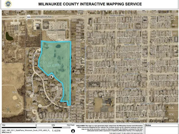 7300 South DELAINE DRIVE, Oak Creek, WI 53154