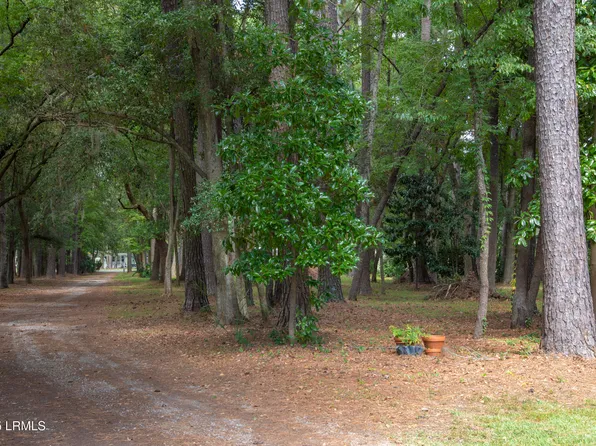 246 Stuart Point Rd, Seabrook, SC 29940