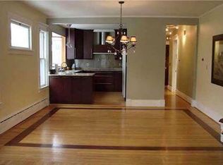28 Meadowview Pl #2, Buffalo, NY 14214
