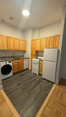 Rented by Sotheby's International Realty | media 8