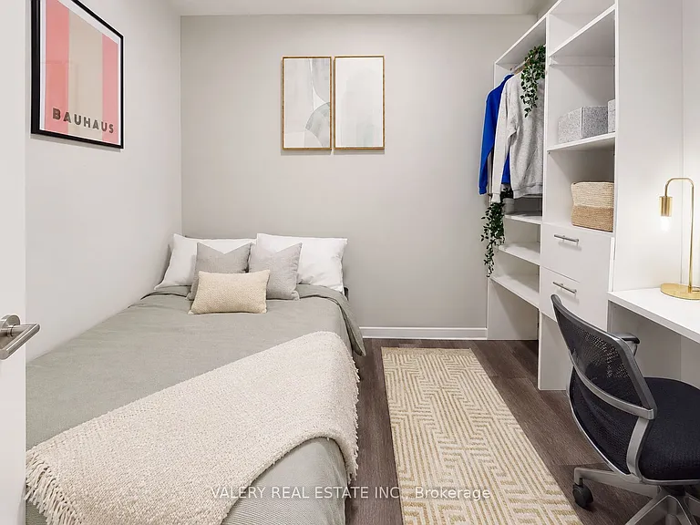 256 Rideau St #R1002 — Photo 5