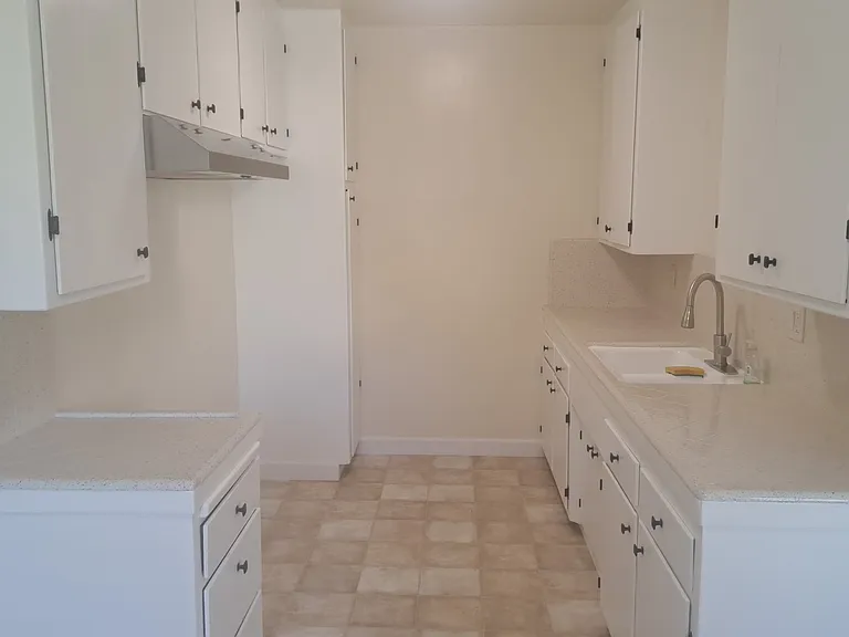 111 E Hammel St — Photo 11