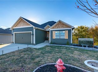 1506 SW Cross Creek Dr, Grain Valley, MO 64029