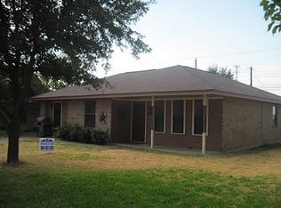 702 Cates Dr, Kaufman, TX 75142