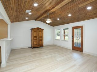 518 Pecan St, Bandera, TX 78003