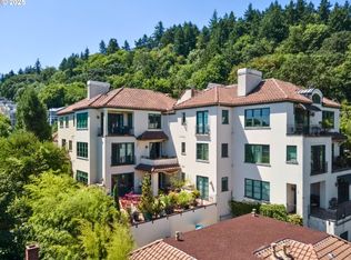 3328 SW Barbur Blvd #5, Portland, OR 97239