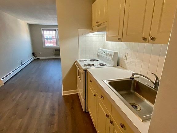 4th image of 4 McDewell Ave APT 15