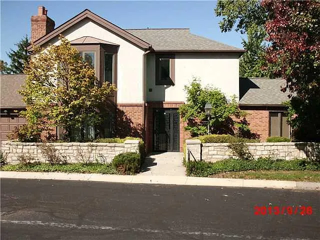 5704 Place De La Bastill photo 1