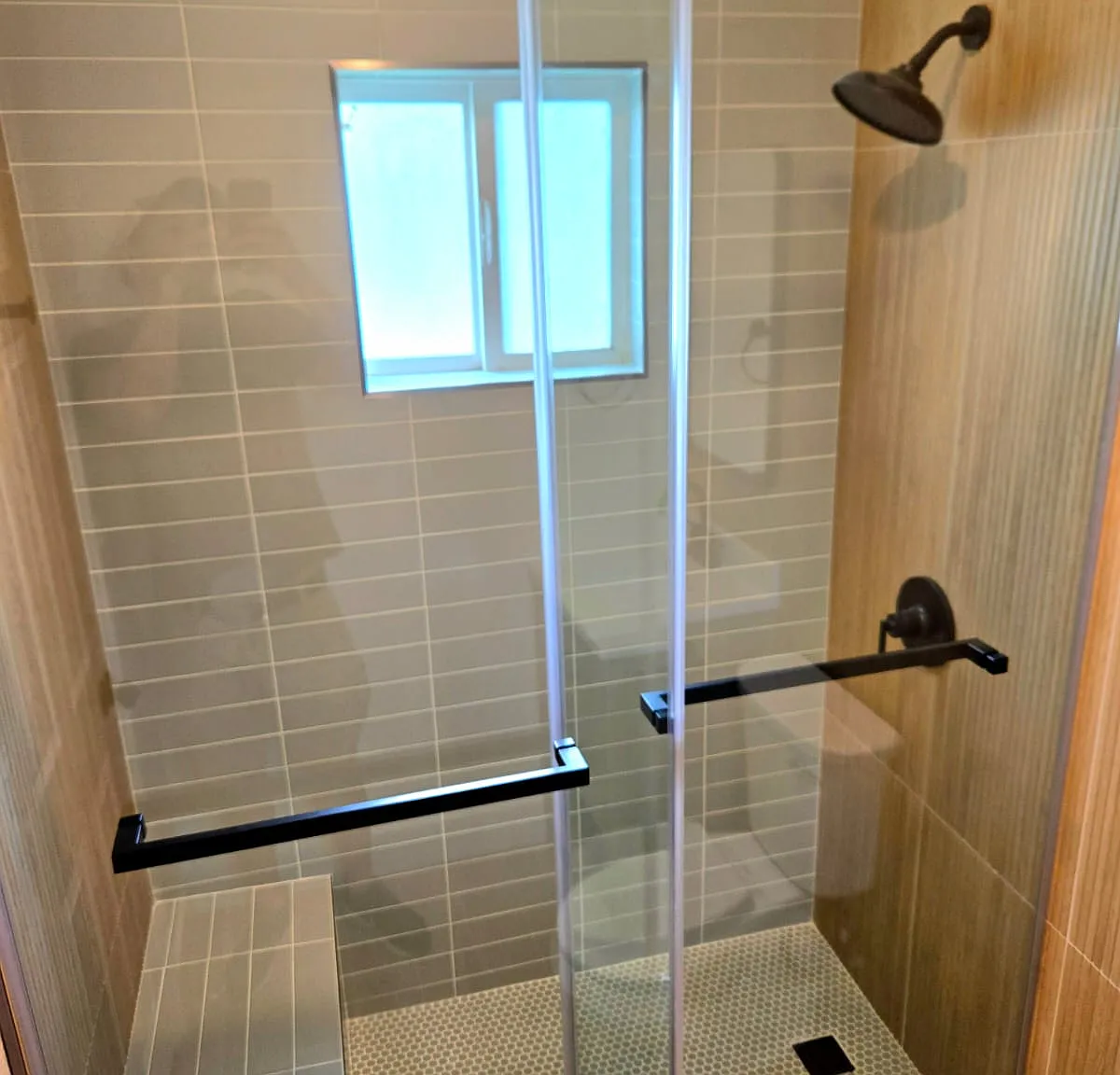 3 bed, 1400 sqft, $4,250 — Photo 3