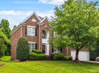 18730 Dembridge Dr, Davidson, NC 28036