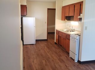 2400 Larpenteur Ave W #1B, Saint Paul, MN 55108