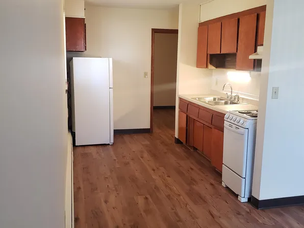 2400 Larpenteur Ave W #1B, Saint Paul, MN 55108