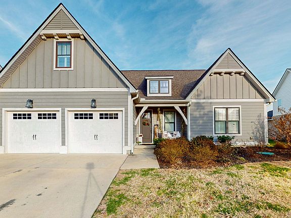 2nd image of 7032 Balcolm Ct