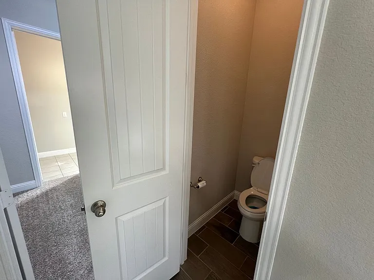 616 Ardath Rd — Photo 19