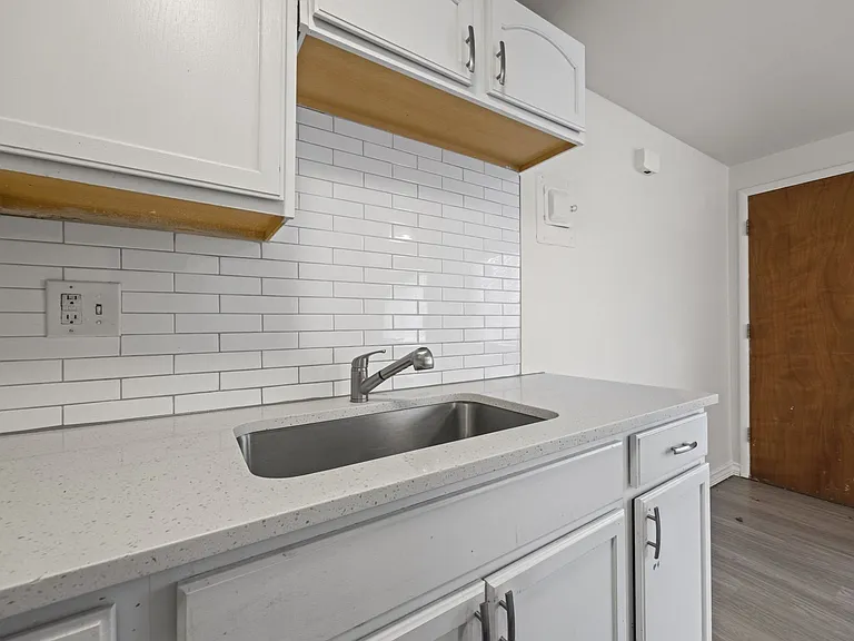 2851 Eliot Cir — Photo 5