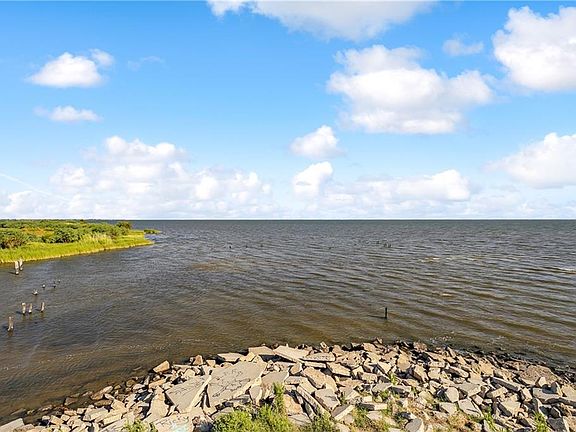 3rd image of 999 Cloverland Rd