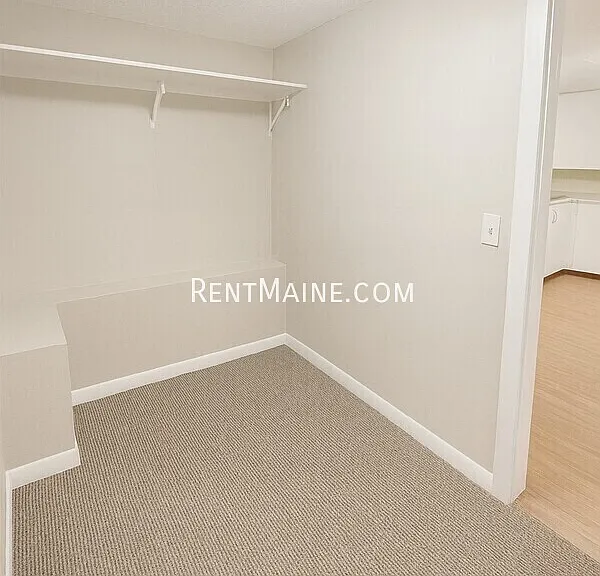 409 4th St #5 — Photo 10