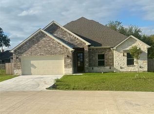 320 E Marshall Ct, Palmer, TX 75152