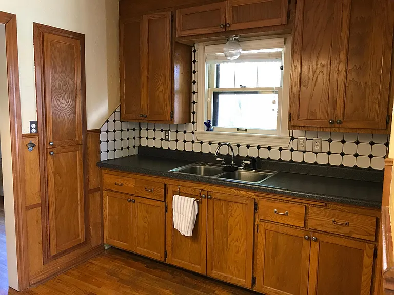 1611 S Gary Pl — Photo 11