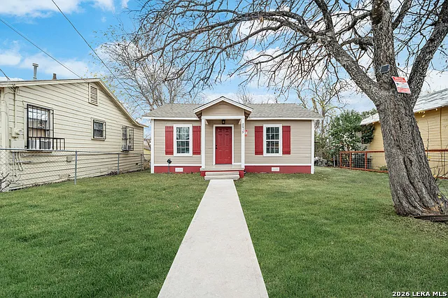 3 bed, 1.0 bath, 776 sqft, $1,500 — Photo 3