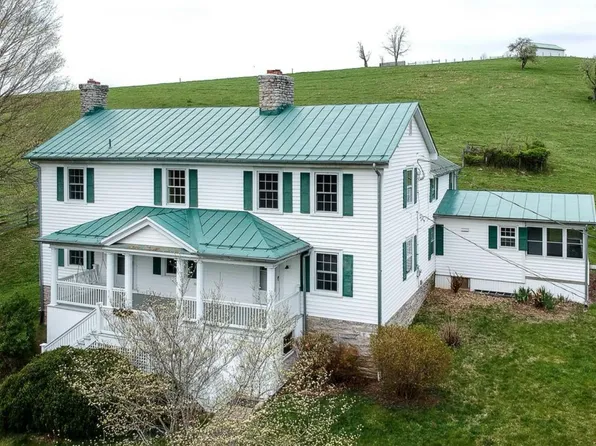 1892 Turnpike Rd, Lexington, VA 24450