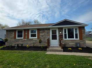 42 Glendale Ln, Cheektowaga, NY 14225
