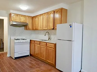 Rented by Century 21 New Golden Age Realty