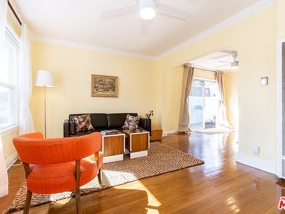 5th image of 3019 Glenmanor Pl