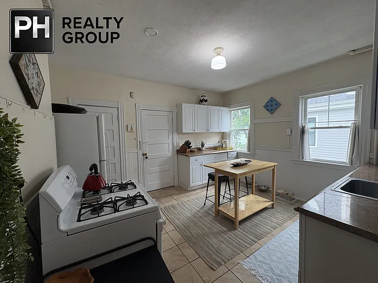 73 Marlboro St #2 — Photo 23