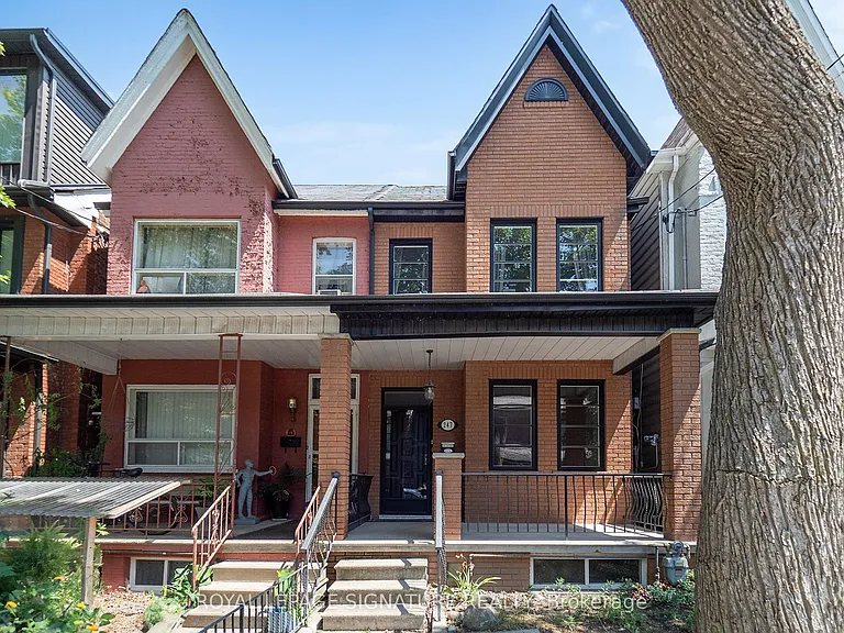 247 Palmerston Ave #LOWER — Photo 10