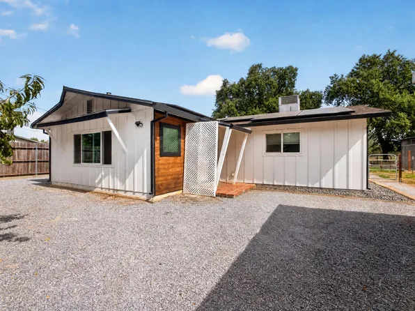 8219 Green Acres Ln, Redding, CA 96002