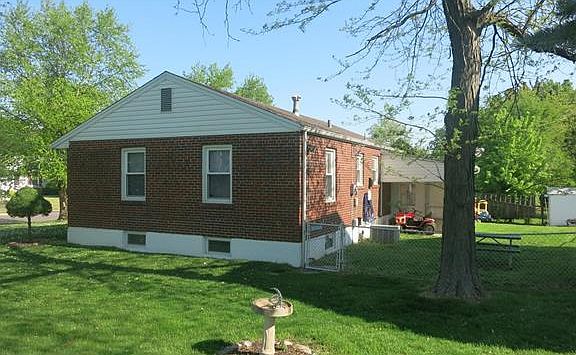 4th image of 3600 Saint Bernard Ln