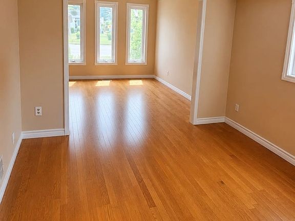 4th image of 3430 Ellesmere Rd