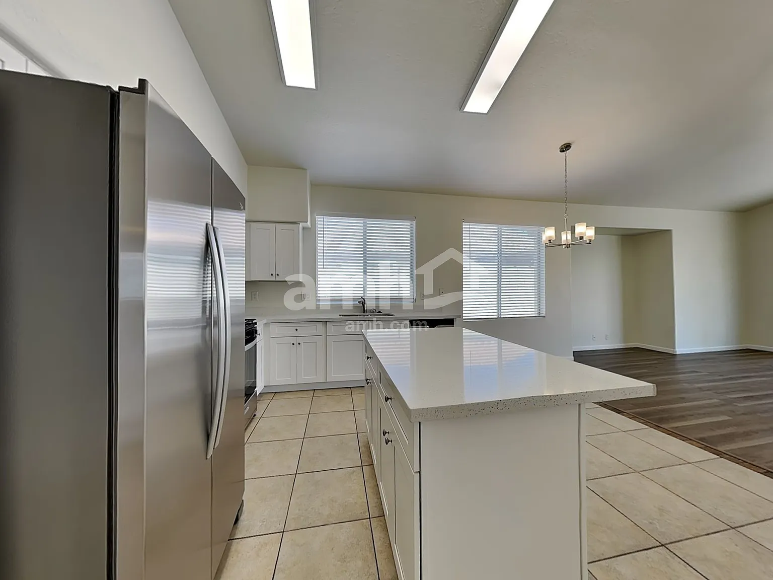 3 bed, 2.0 bath, 2058 sqft, $2,440 — Photo 4