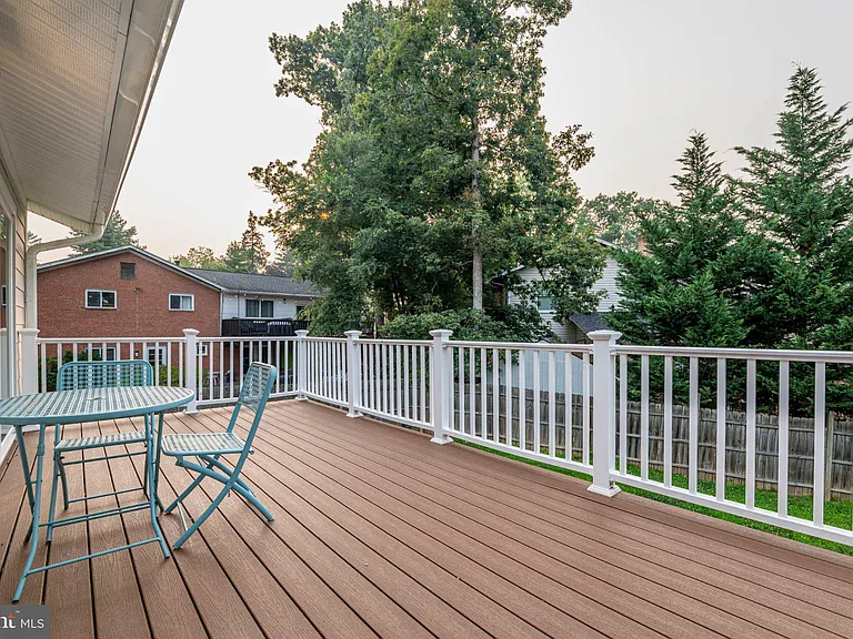 8321 Raymond Ln — Photo 36