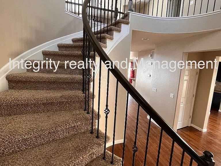 1057 Clear Sky Way — Photo 9