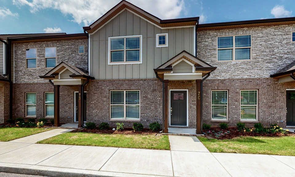 1st image of 555 Gresham Ln
