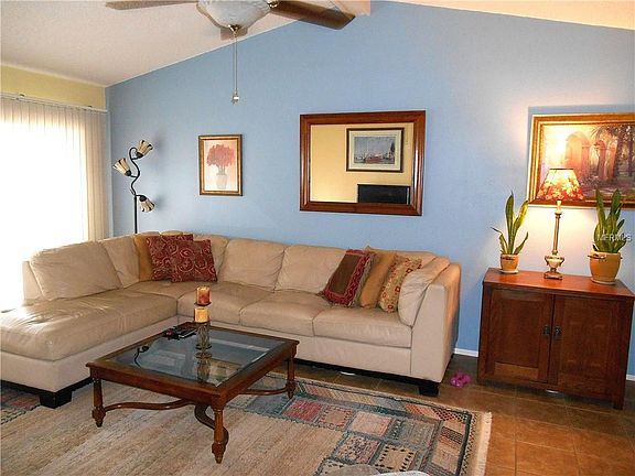 4th image of 5001 Gainsville Dr