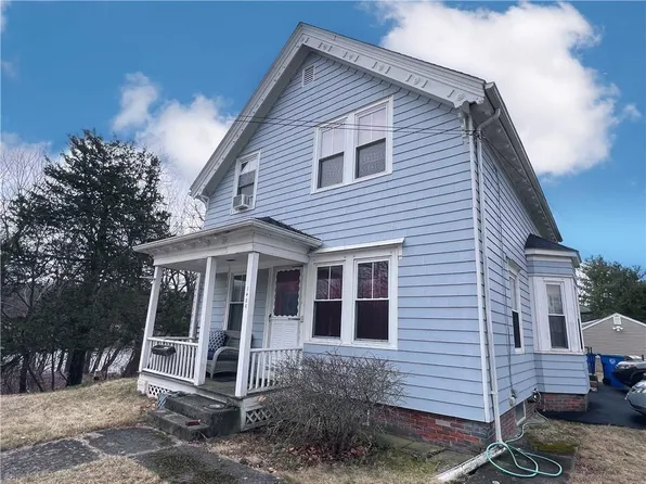 1486 Smithfield Ave, Lincoln, RI 02865