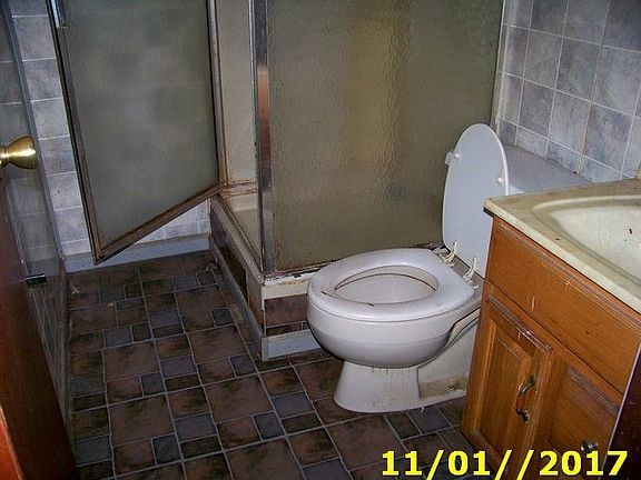 5th image of 1048 Western Dr