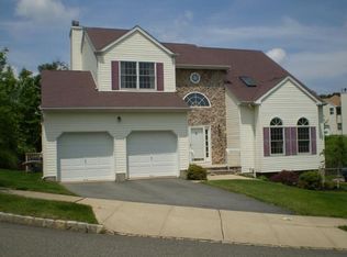 69 Fox Chase Ln, Ledgewood, NJ 07852