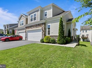 108 Strathmore Way E, Martinsburg, WV 25403